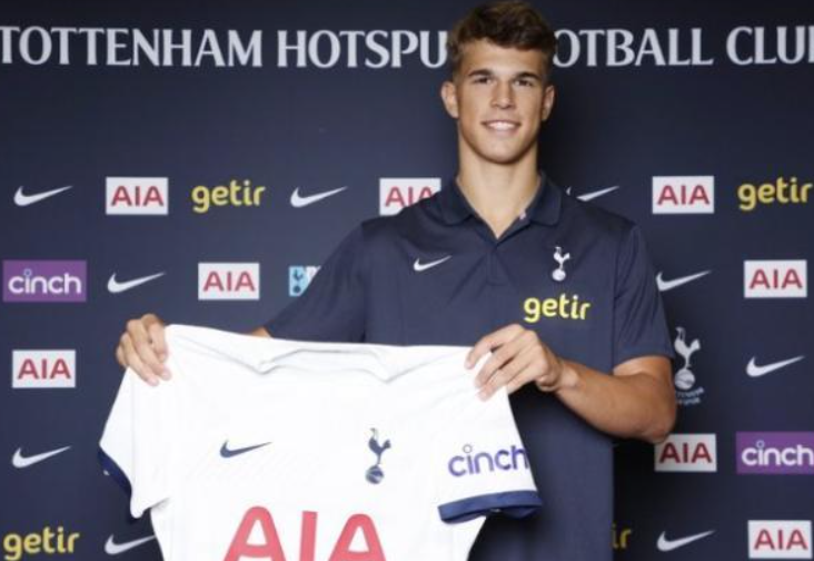 卢卡&middot;武什科维奇：热刺新星的选择与成长之路