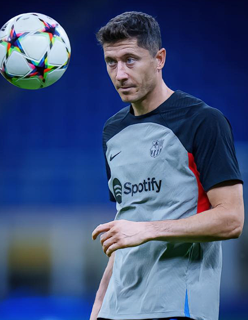 巴萨赛前伤病动态:莱万奥尔莫回归,多人仍缺阵