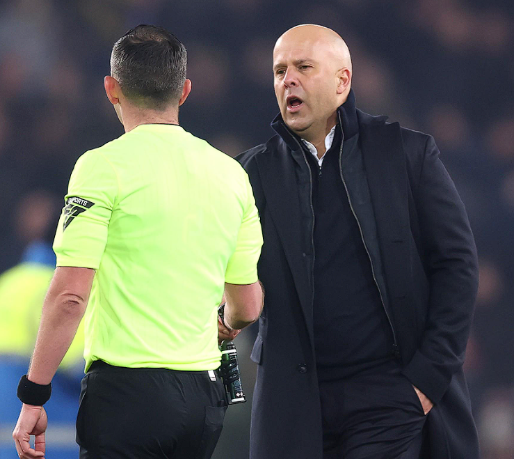 英超第10轮:利物浦胜维拉,斯洛特剖析赛场风云