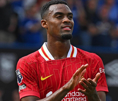 利物浦胜维拉后,斯洛特谈赫拉芬贝赫伤情与后续赛事安排