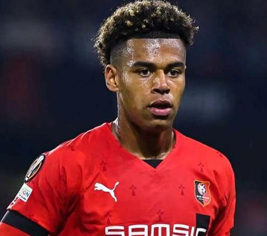 巴黎圣日耳曼前锋杜埃复出时间成谜:伤情与回归预期分析