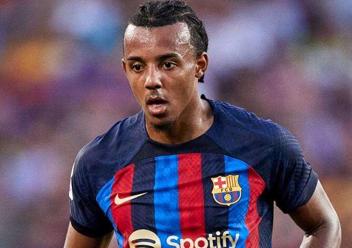 巴萨后防变数:孔德训练未完成,加西亚或临危受命