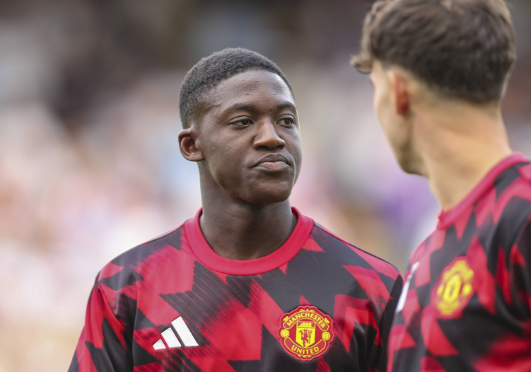 那不勒斯有意曼联新星梅努，转会前景取决于曼联态度