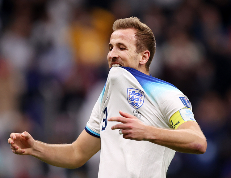 《每日体育报》深度剖析：凯恩加盟巴萨的可能性与多维度影响因素