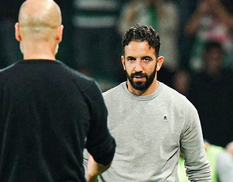 弗格森盛赞阿莫林治下曼联:进步显著但需延续连胜态势