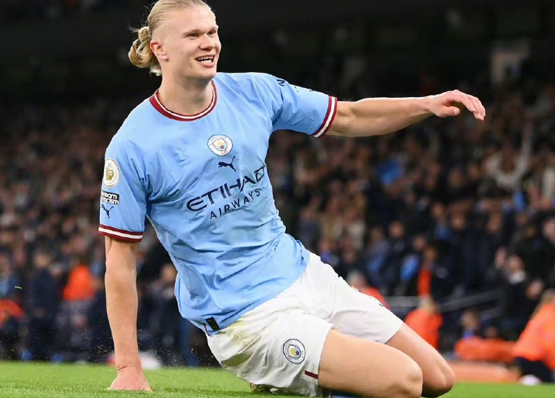 哈兰德世预赛火力全开,挪威客场力克意大利创佳绩