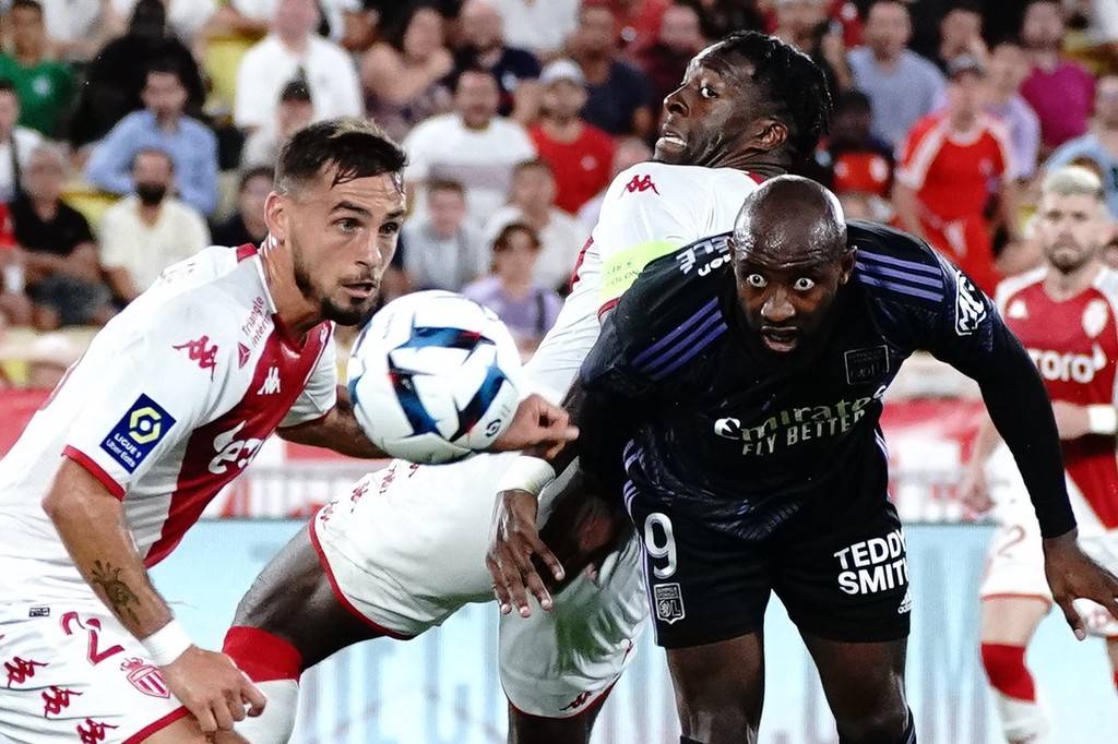 摩纳哥欧冠逐梦:青春风暴再掀波澜,主场荣耀待续写