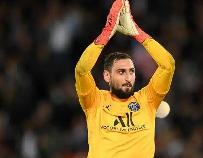 多纳鲁马盛赞瓜迪奥拉:执教引领与梦想成真