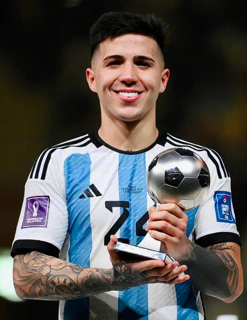 恩佐终场绝杀:切尔西客场奏凯的关键一击