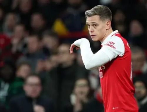 英超第12轮:阿森纳大胜热刺,特罗萨德闪耀赛场显超值