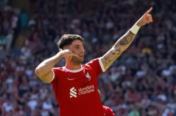 欧冠失利后:利物浦困境中的亮点与信念坚守