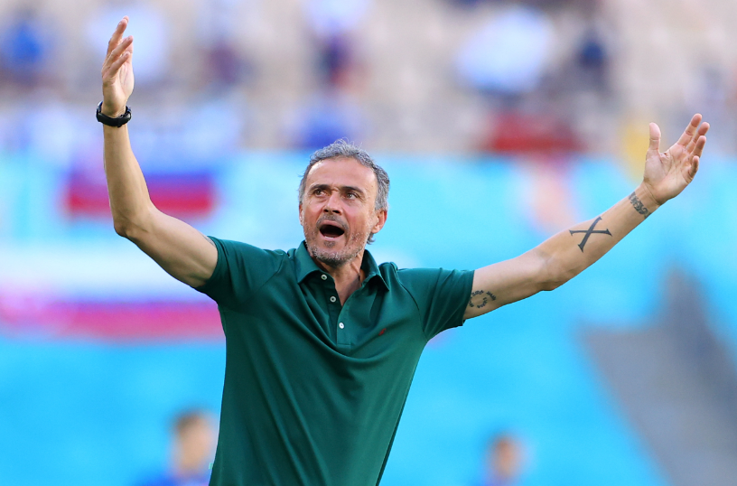 巴黎欧冠胜热刺后,恩里克怒批卢卡斯染红行为