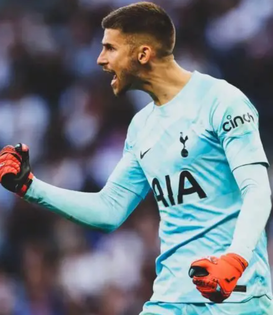 英超热刺主场折戟:维卡里奥反思失误与展望未来