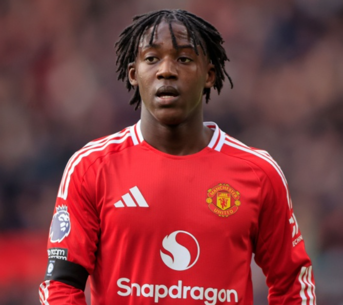 那不勒斯有意租借曼联年轻中场梅努,球员盼更多出场时间