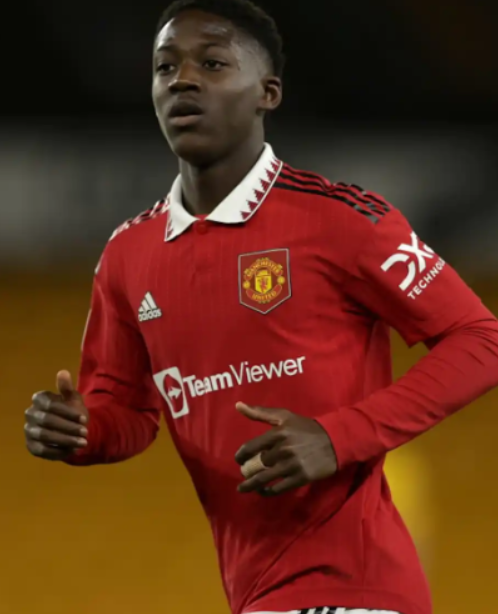 曼联中场梅努冬窗或离队,出场困境成主因