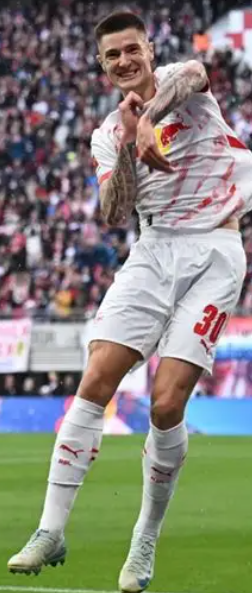 曼联锋线动态:舍什科伤情与非洲杯球员去留分析