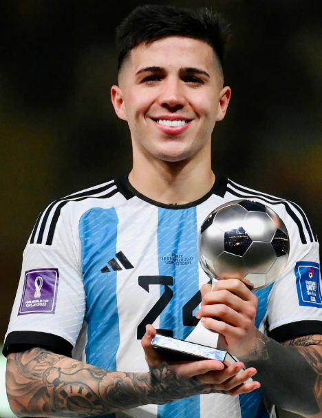 恩佐更换经纪公司，新东家背景引关注