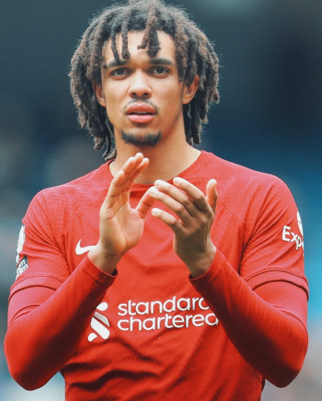 伤病与高薪下的困境:皇马对阿诺德态度转变引关注