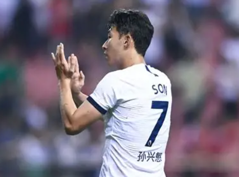 孙兴慜：欧联杯夺冠，心灵拼图的完整拼合