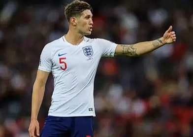 斯通斯转会拜仁前景分析：非首选但存变数可能